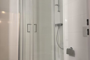 Appartement rénové traversant traversant de 6.5 pièces